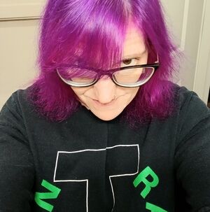 Meet your Posher, Hayley